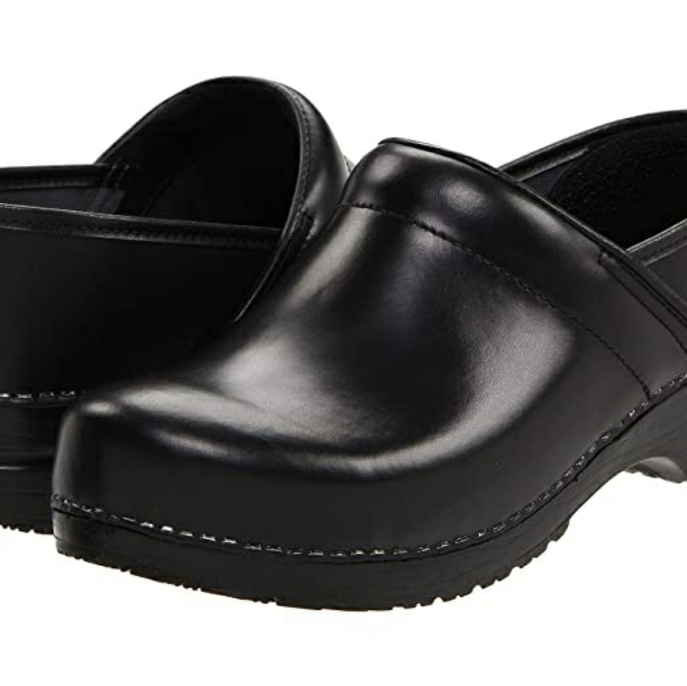 Mens professional clogs